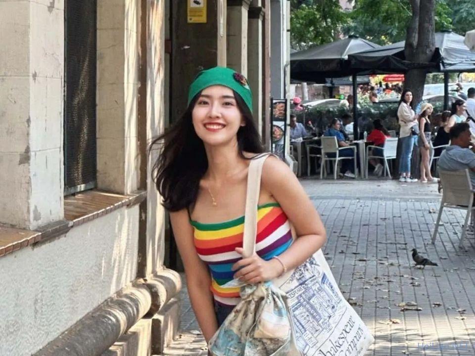 房琪“才女”人设崩塌，黑料被起底，她这次算是彻底翻车了